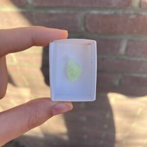 Groene Hyaliet Opaal (UV-reactief!)
