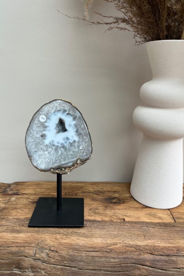 Agaat Geode op Standaard - L | A4